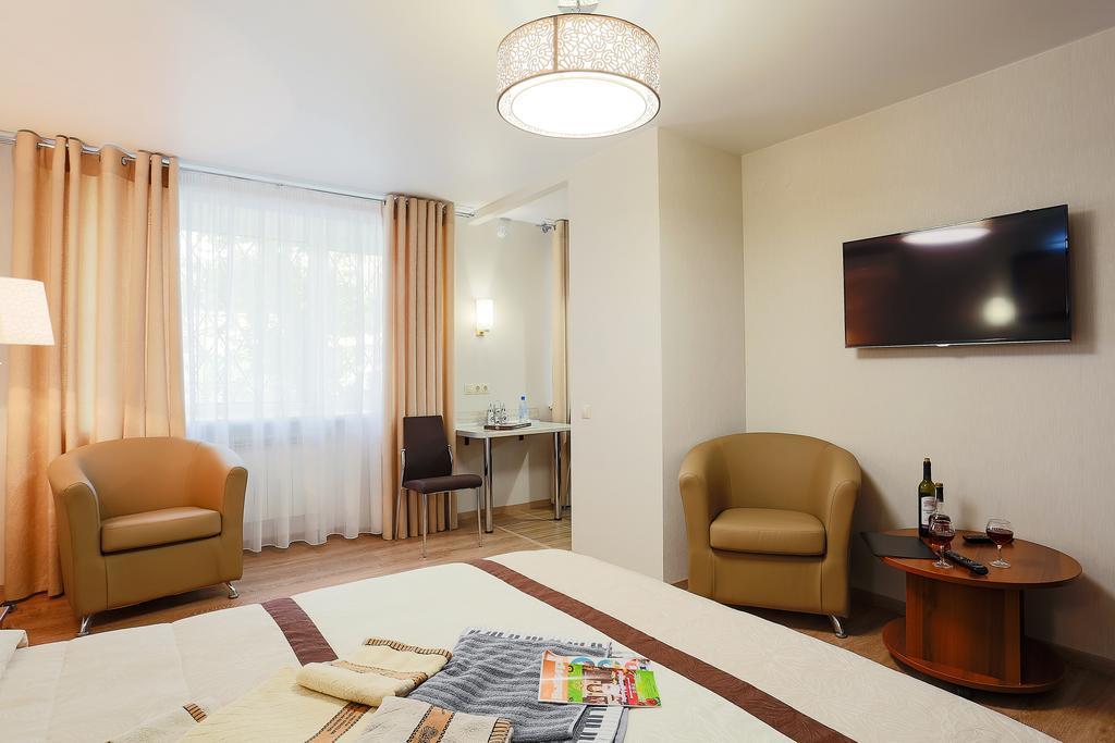 Apart-Hotel Vegus Uralsk Habitación foto