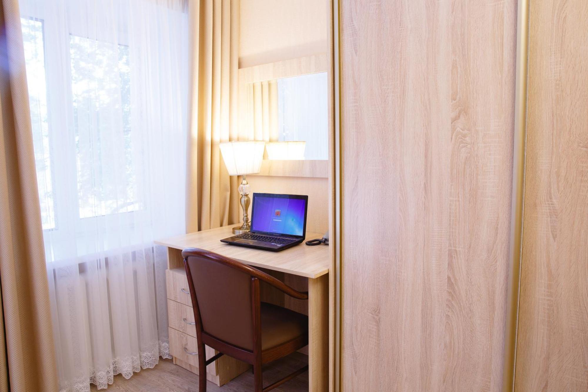 Apart-Hotel Vegus Uralsk Exterior foto