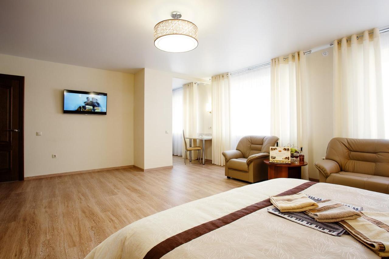 Apart-Hotel Vegus Uralsk Exterior foto